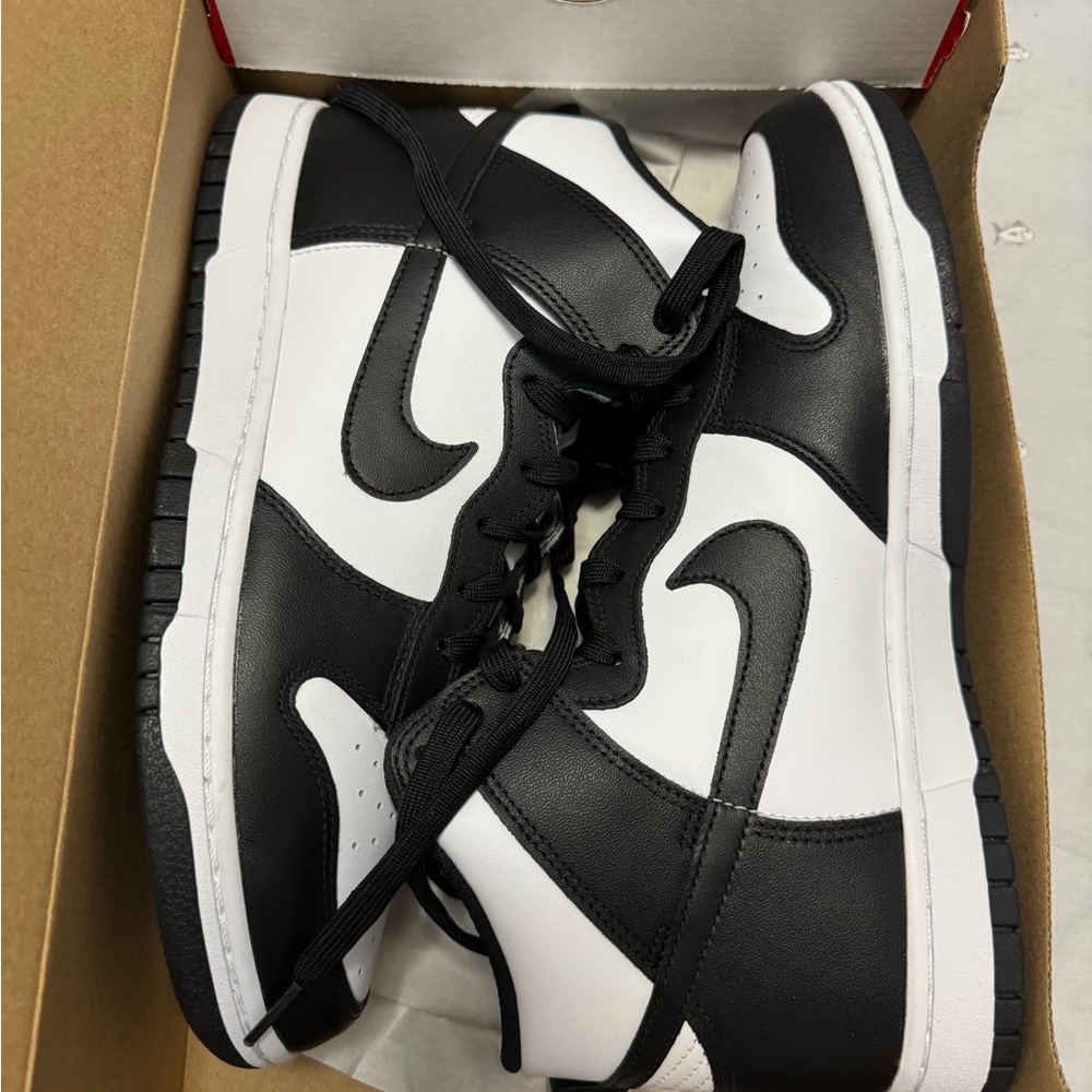 Nike Dunk high top panda